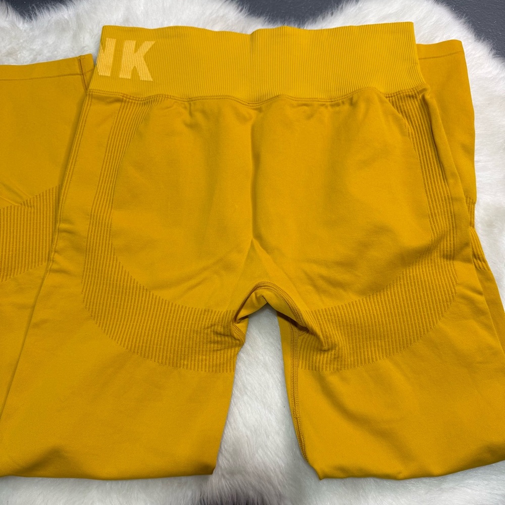 PINK Active Mustard Seamless Leggings - Picture 4 of 6